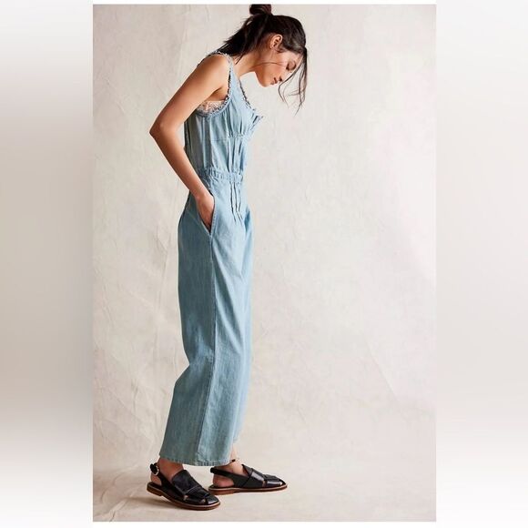 FREE PEOPLE WE THE FREE LUCILLE DENIM JUMPSUIT WIDE LEG COLOR DAYDREAMS SIZE SM - Picture 4 of 8